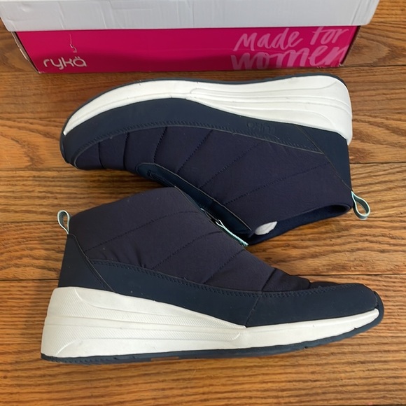 Ryka Gia Puff Cold Weather Boots Black size 10M NWT - Picture 4 of 10